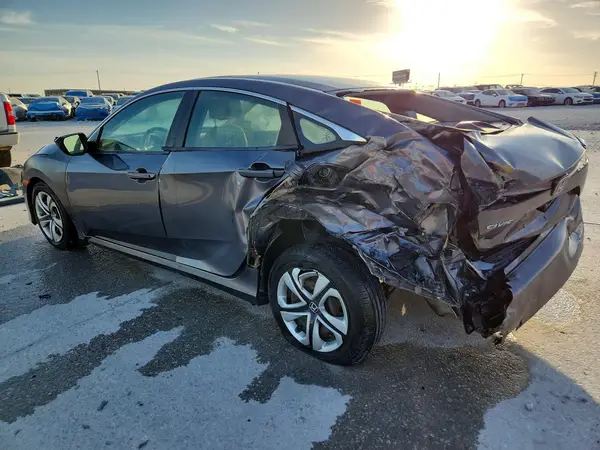 19XFC2F51JE042802 2018 HONDA CIVIC - Image 2