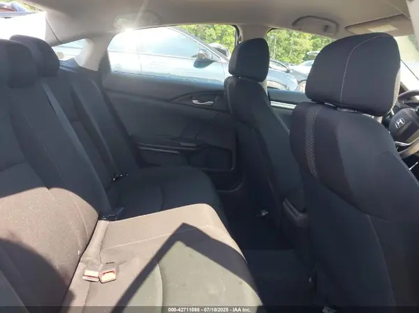 19XFC2F51JE043612 2018 HONDA CIVIC - Image 8