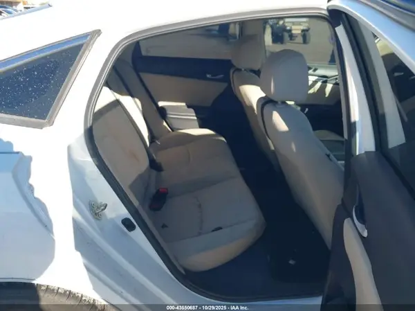19XFC2F52GE076420 2016 HONDA CIVIC - Image 8