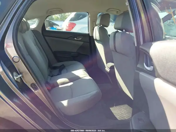 19XFC2F52GE084288 2016 HONDA CIVIC - Image 8