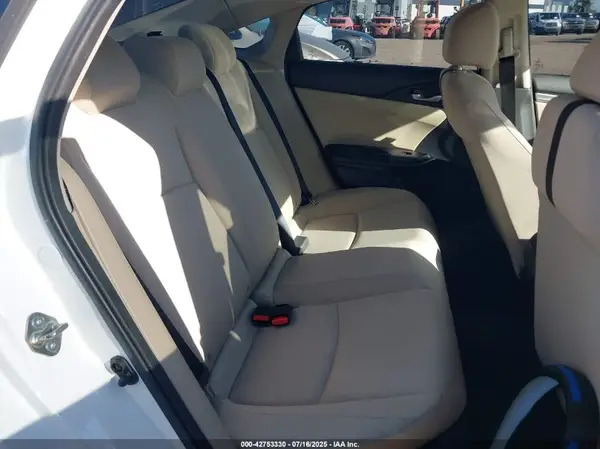 19XFC2F52HE055567 2017 HONDA CIVIC - Image 8