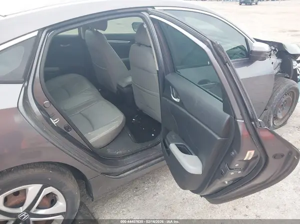 19XFC2F52HE058694 2017 HONDA CIVIC - Image 8