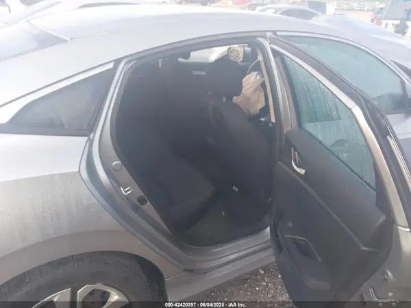 19XFC2F52HE066052 2017 HONDA CIVIC - Image 8