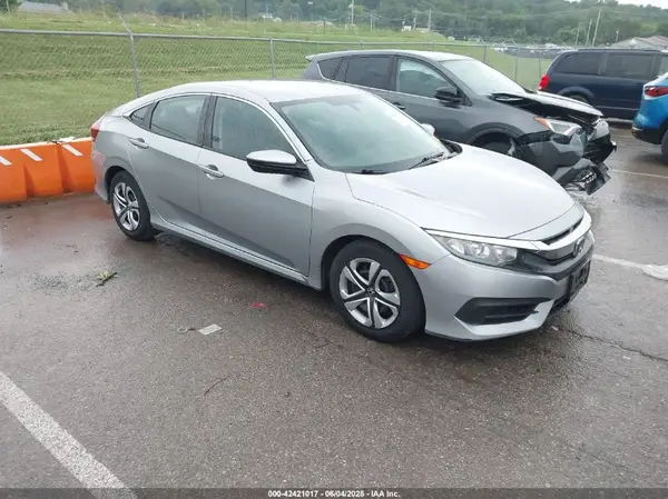19XFC2F52HE068142 2017 HONDA CIVIC - Image 1
