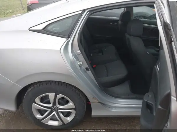 19XFC2F52HE068142 2017 HONDA CIVIC - Image 8