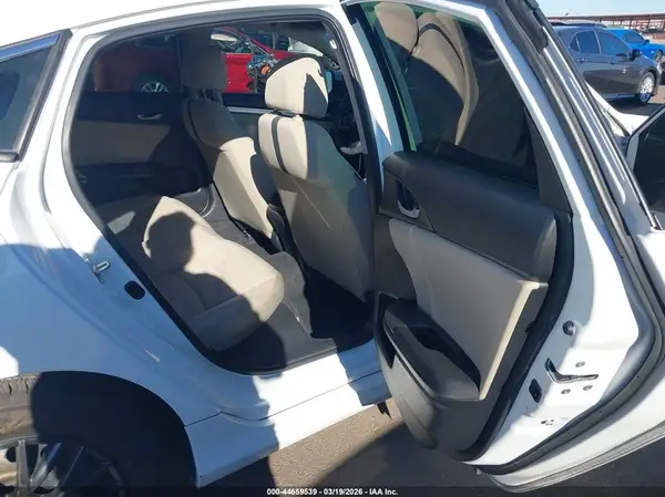 19XFC2F52HE077472 2017 HONDA CIVIC - Image 8