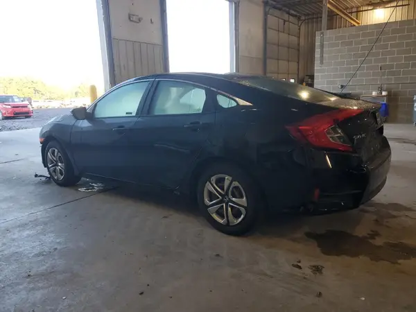 19XFC2F52JE000834 2018 HONDA CIVIC - Image 2