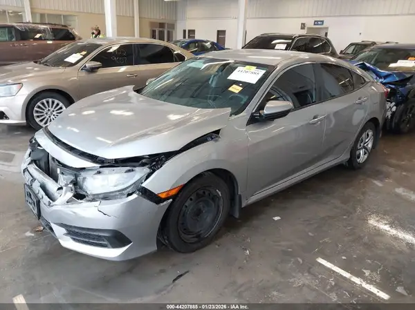 19XFC2F52JE000865 2018 HONDA CIVIC - Image 2