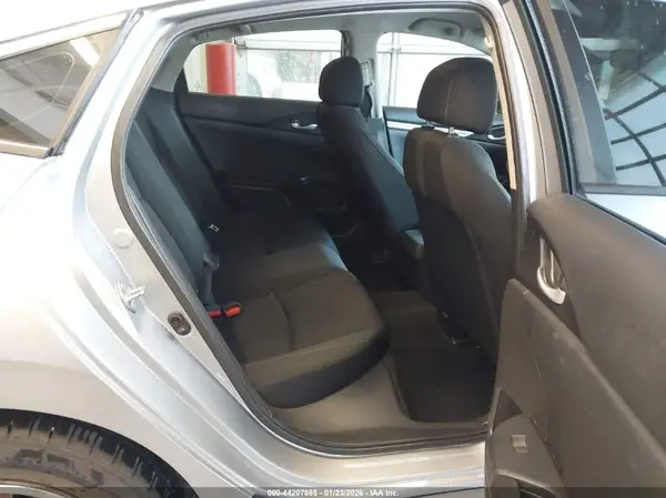 19XFC2F52JE000865 2018 HONDA CIVIC - Image 8