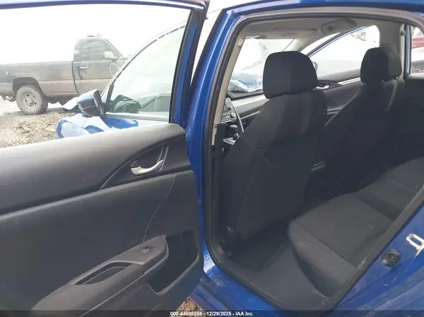19XFC2F52JE001675 2018 HONDA CIVIC - Image 8