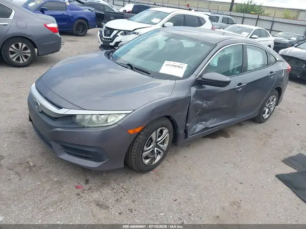 19XFC2F52JE001806 2018 HONDA CIVIC - Image 2