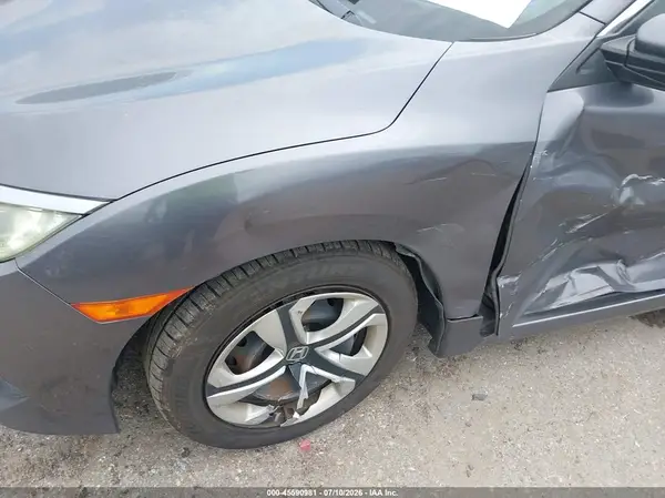 2018 HONDA CIVIC auction photo 6