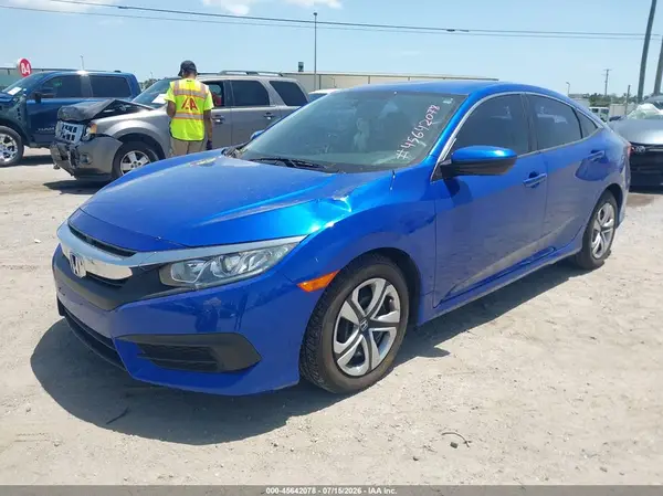 19XFC2F52JE006004 2018 HONDA CIVIC - Image 2