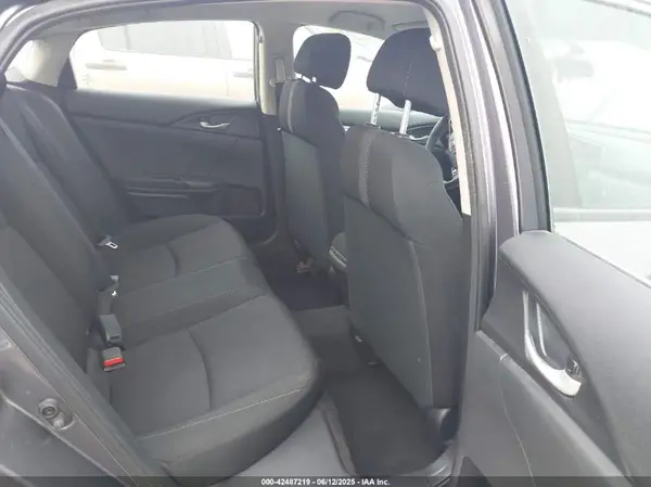 19XFC2F52JE020078 2018 HONDA CIVIC - Image 8