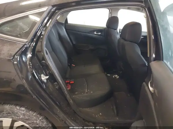 19XFC2F52JE020694 2018 HONDA CIVIC - Image 8