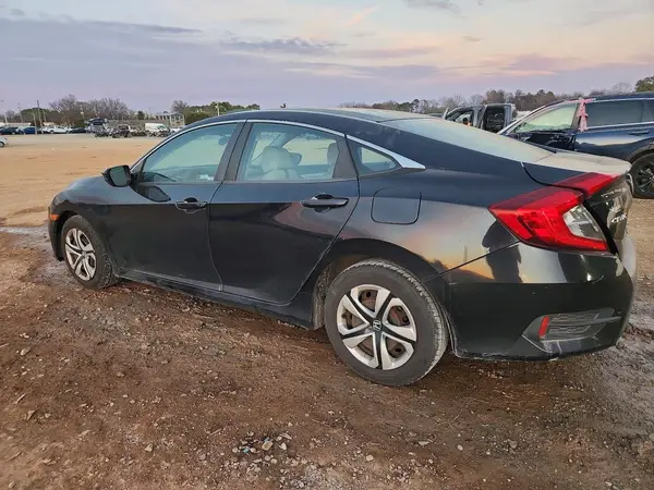 19XFC2F52JE028181 2018 HONDA CIVIC - Image 2