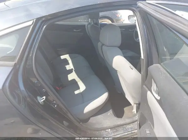 19XFC2F52JE028794 2018 HONDA CIVIC - Image 8