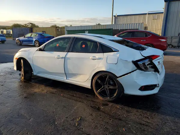 19XFC2F52JE029511 2018 HONDA CIVIC - Image 2