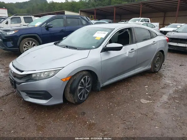 19XFC2F52JE029993 2018 HONDA CIVIC - Image 2