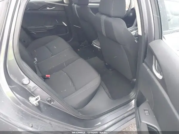 19XFC2F52JE032389 2018 HONDA CIVIC - Image 8