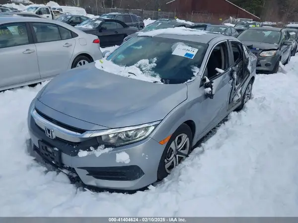 19XFC2F52JE203139 2018 HONDA CIVIC - Image 2