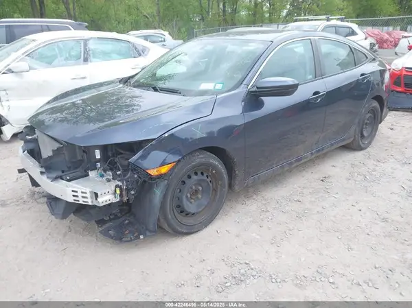 19XFC2F52JE203223 2018 HONDA CIVIC - Image 2