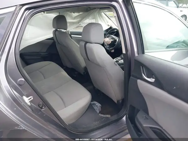 19XFC2F52JE203304 2018 HONDA CIVIC - Image 8