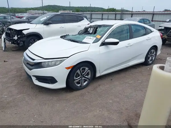 19XFC2F53GE008658 2016 HONDA CIVIC - Image 2