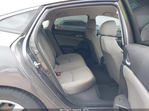 19XFC2F53GE037254 2016 HONDA CIVIC - Image 8