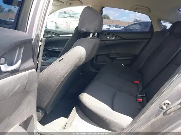 19XFC2F53GE226597 2016 HONDA CIVIC - Image 8
