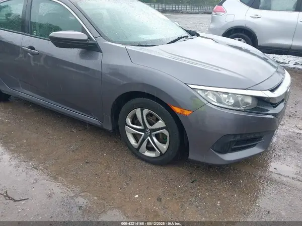 19XFC2F53HE022996 2017 HONDA CIVIC - Image 1