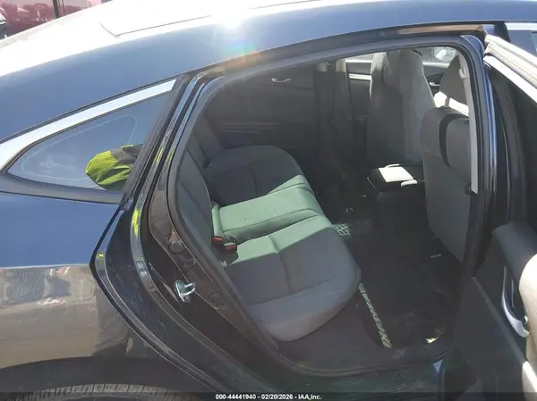 19XFC2F53HE063208 2017 HONDA CIVIC - Image 8