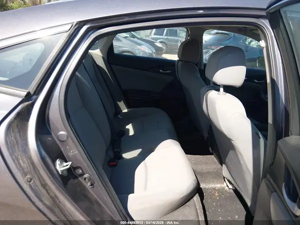 19XFC2F53HE203368 2017 HONDA CIVIC - Image 8