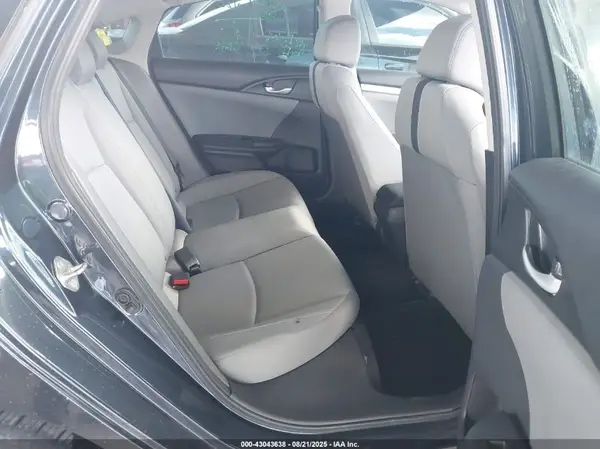 19XFC2F53JE005783 2018 HONDA CIVIC - Image 8