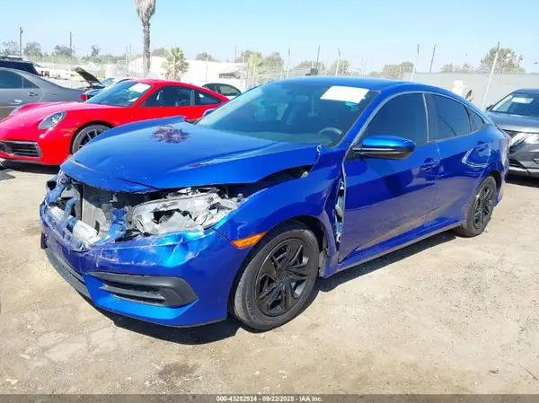 19XFC2F53JE010529 2018 HONDA CIVIC - Image 2