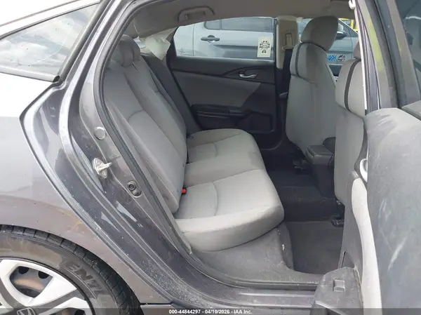 19XFC2F53JE011079 2018 HONDA CIVIC - Image 8