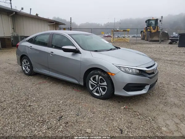 19XFC2F53JE018128 2018 HONDA CIVIC - Image 1