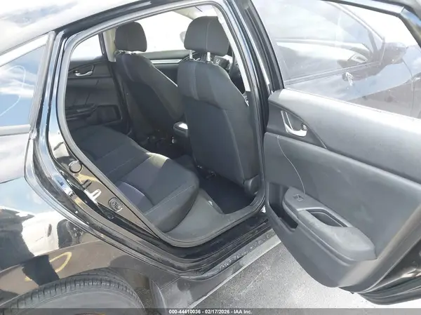 19XFC2F53JE020106 2018 HONDA CIVIC - Image 8