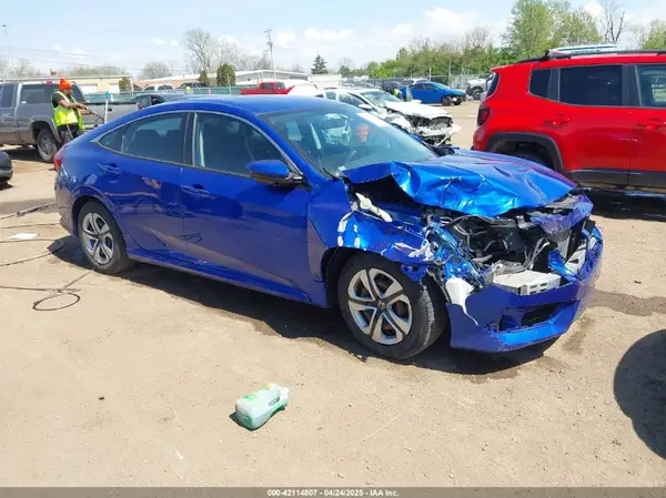 19XFC2F53JE020297 2018 HONDA CIVIC - Image 1