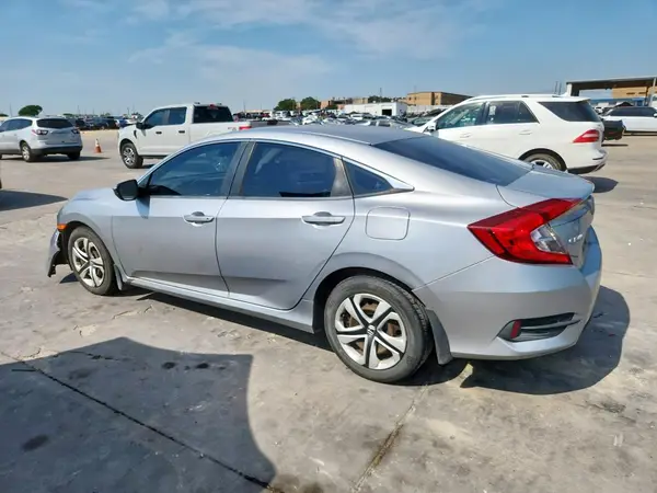 19XFC2F53JE020493 2018 HONDA CIVIC - Image 2