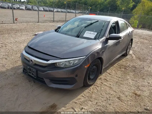19XFC2F53JE023667 2018 HONDA CIVIC - Image 2
