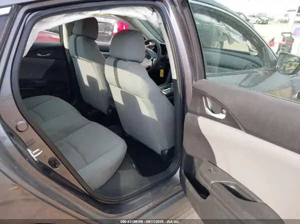 19XFC2F53JE023667 2018 HONDA CIVIC - Image 8