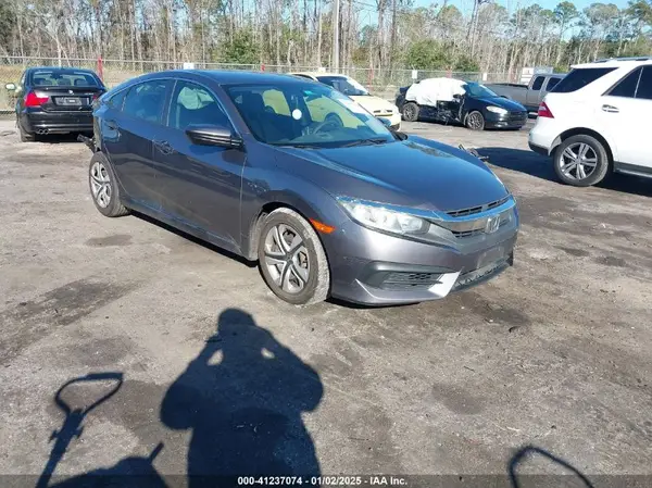 19XFC2F53JE027959 2018 HONDA CIVIC - Image 1