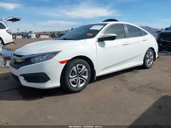 19XFC2F53JE029551 2018 HONDA CIVIC - Image 2