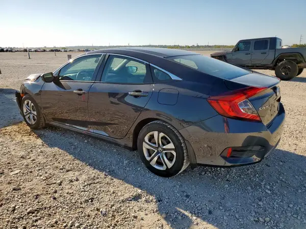 19XFC2F53JE032434 2018 HONDA CIVIC - Image 2