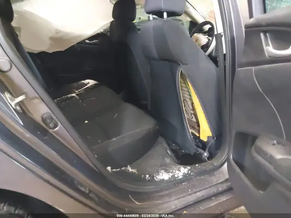 19XFC2F53JE038430 2018 HONDA CIVIC - Image 8