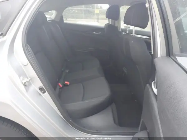 19XFC2F53JE042610 2018 HONDA CIVIC - Image 8