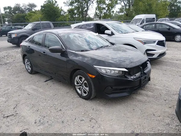 19XFC2F53JE043532 2018 HONDA CIVIC - Image 1