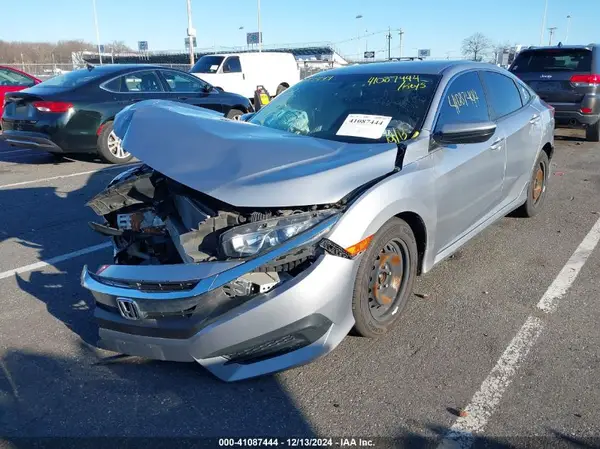 19XFC2F53JE201447 2018 HONDA CIVIC - Image 2
