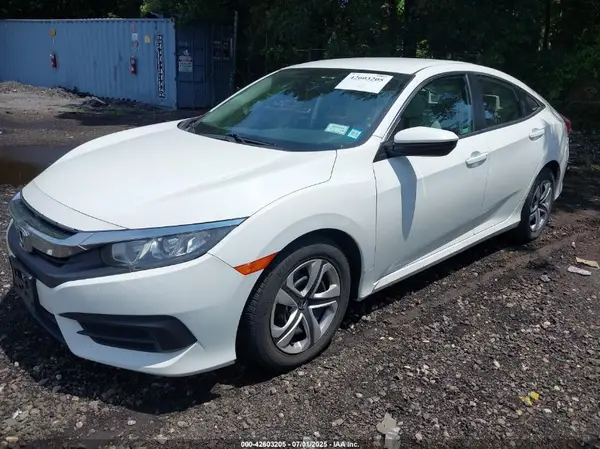 19XFC2F53JE204607 2018 HONDA CIVIC - Image 2